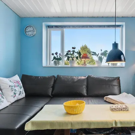 2 Bedroom Amazing In Lägenhet *