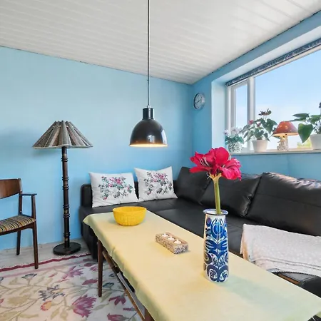 2 Bedroom Amazing In Lägenhet *