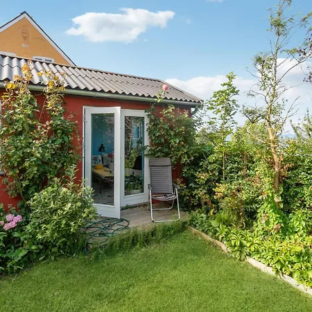 2 Bedroom Amazing In Lägenhet Allinge-Sandvig