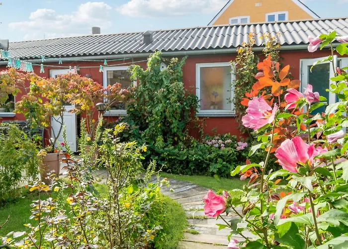 2 Bedroom Amazing In Allinge-Sandvig
