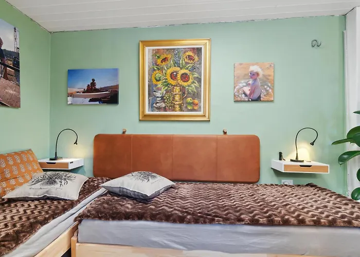 Appartement 2 Bedroom Amazing In Allinge-Sandvig